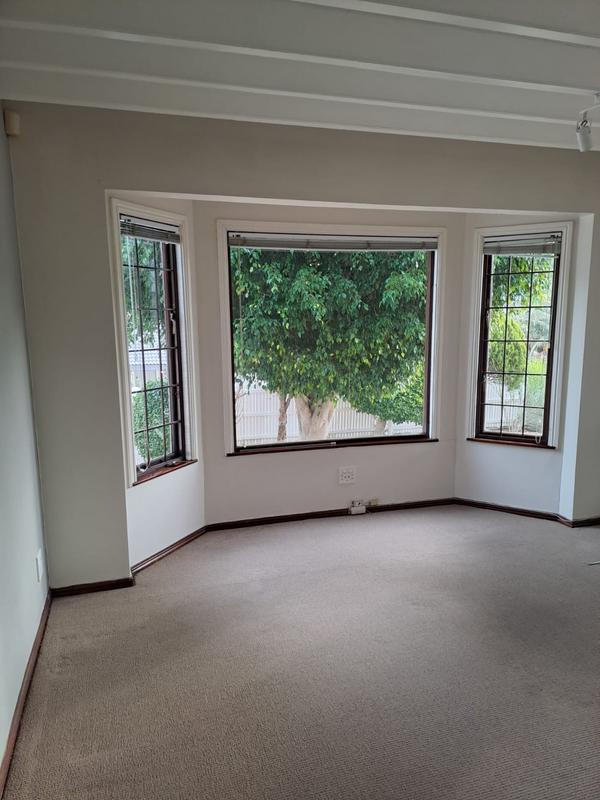 To Let 4 Bedroom Property for Rent in Penzance Estate Western Cape